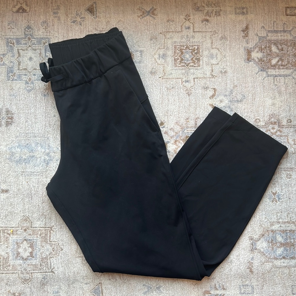 Lululemon On The Fly Black Pants